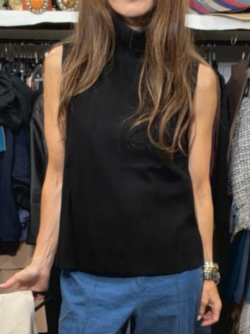 MOMS SWEATER SLEEVELESS